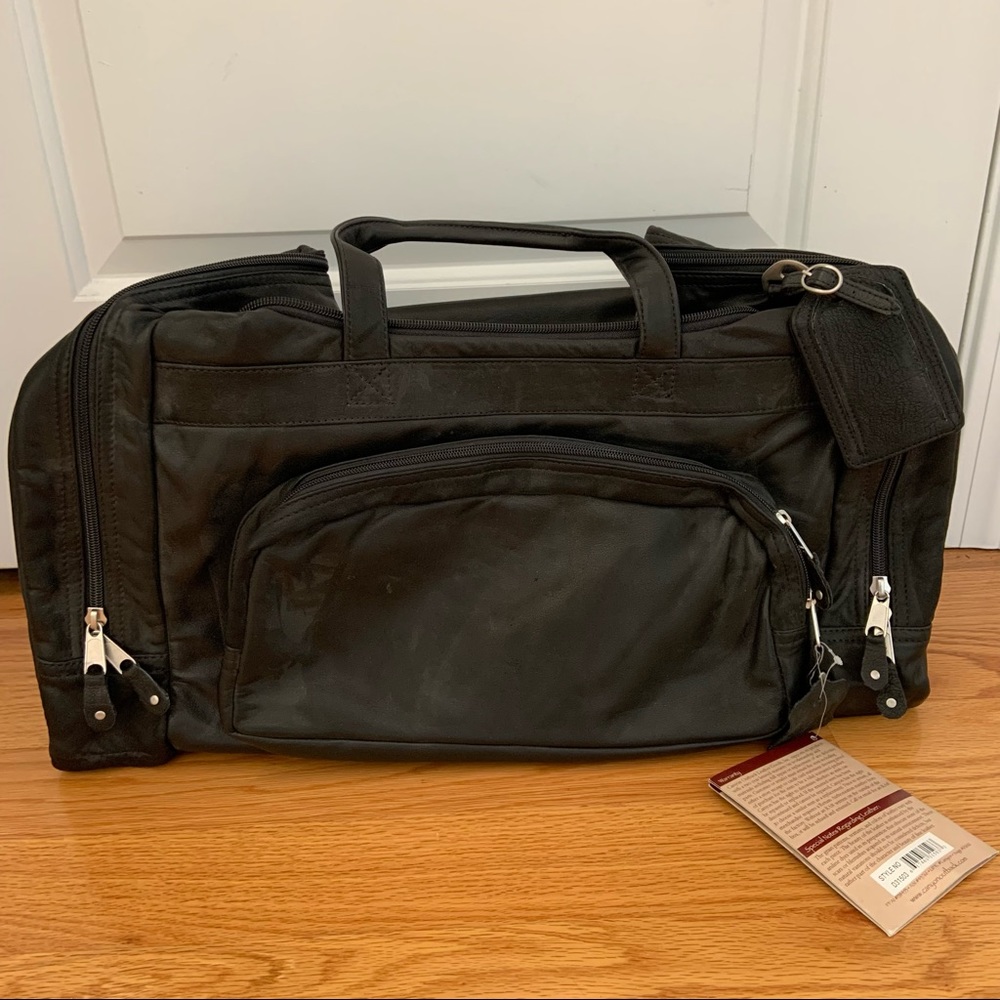 NWT Canyon Outback Leather Goods Duffel Bag